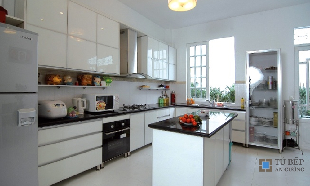 Tủ bếp hiện đại chung cư kiểu dáng L Mẫu 057