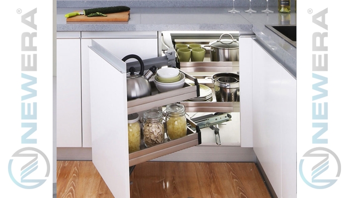 Kệ góc xoay liên hoàn NewEra giảm chấn 4 rổ inox hộp 304